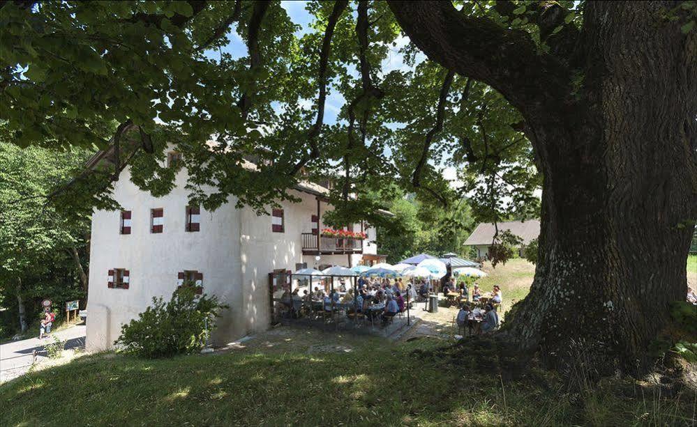 Hotel Zur Kirche Magre all' Adige Exterior foto